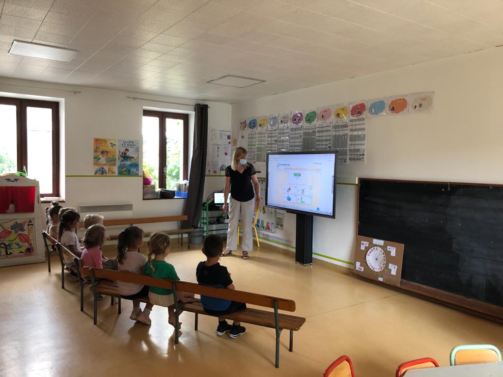 Edith-Meyer-Enseignante-Maternelle-Ecole-privee-Les-Tilleuls-38690